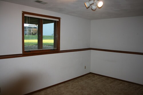 Building Photo - 2127 N Cloudview Dr