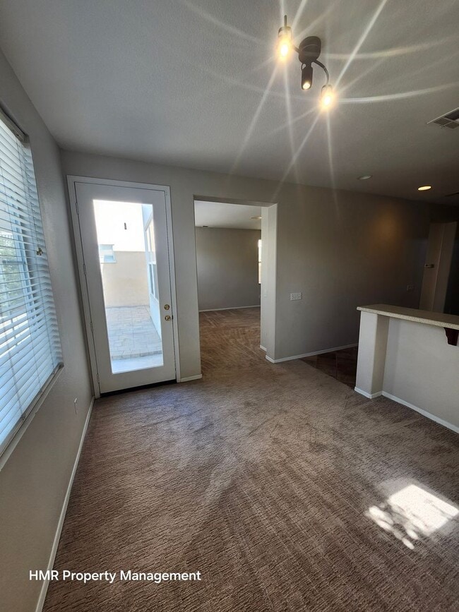 Building Photo - Gorgeous single family home in Chino
