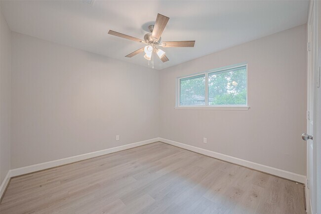 Building Photo - 8314 Burning Hills Dr