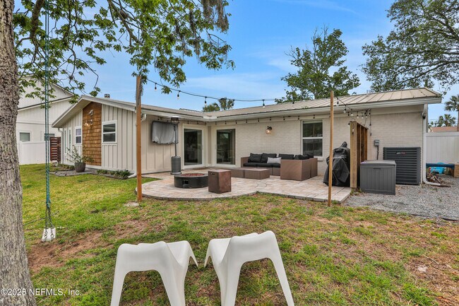 Building Photo - 4434 Coquina Dr