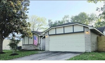 Building Photo - 1126 E Brompton Dr