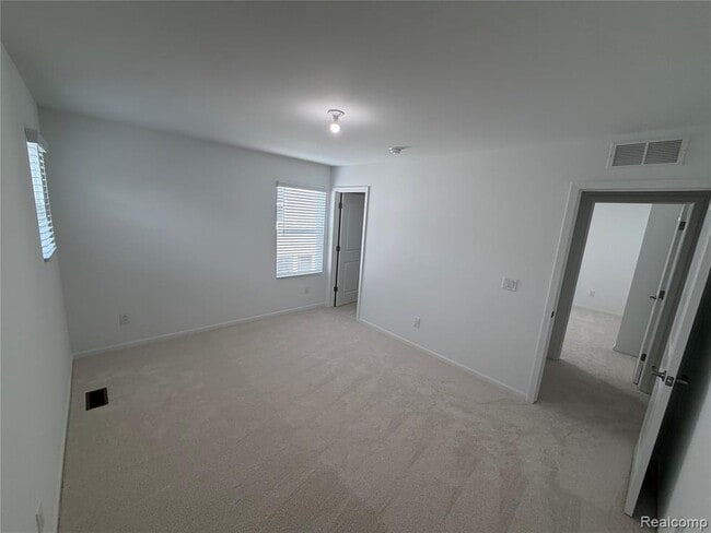 Building Photo - 59579 Schuss Gully Dr