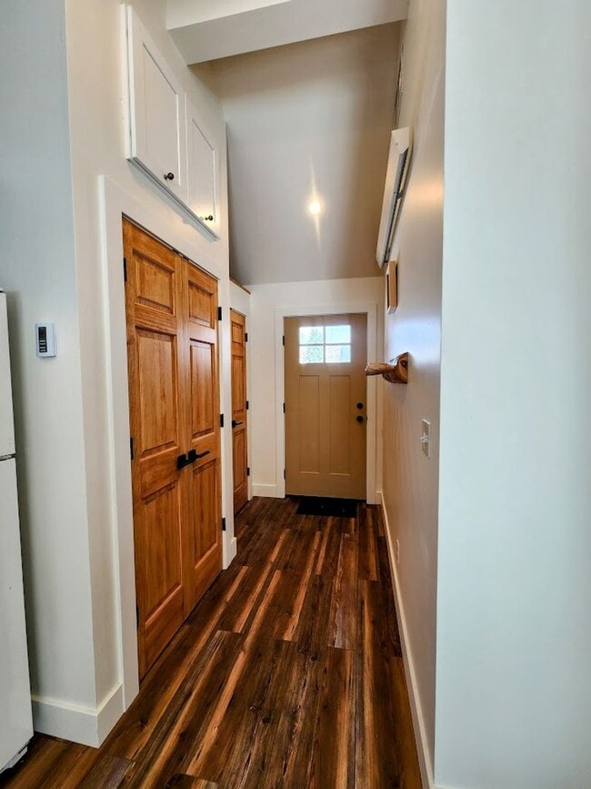 Building Photo - Accessory dwelling on the creek!