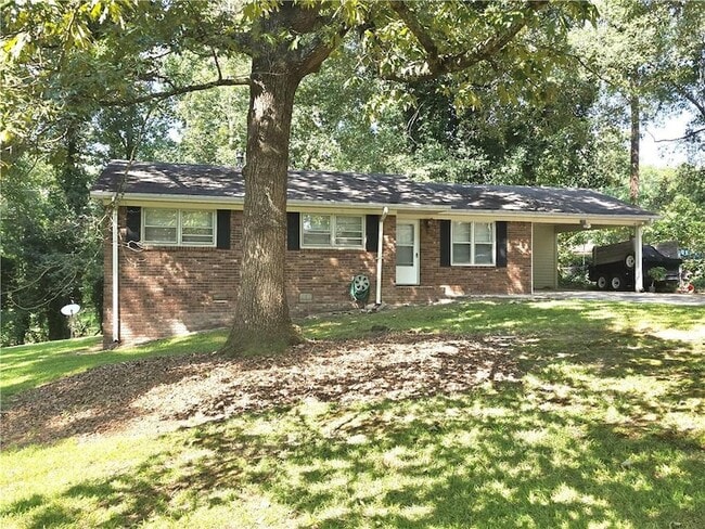 Building Photo - 3350 Scott Dr