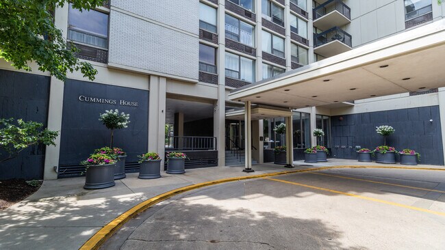 Building Photo - 1360 N Sandburg Terrace