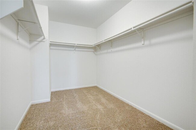 Building Photo - 7130 Cypress Pr Dr