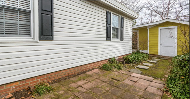 Building Photo - 204 N Johnson St