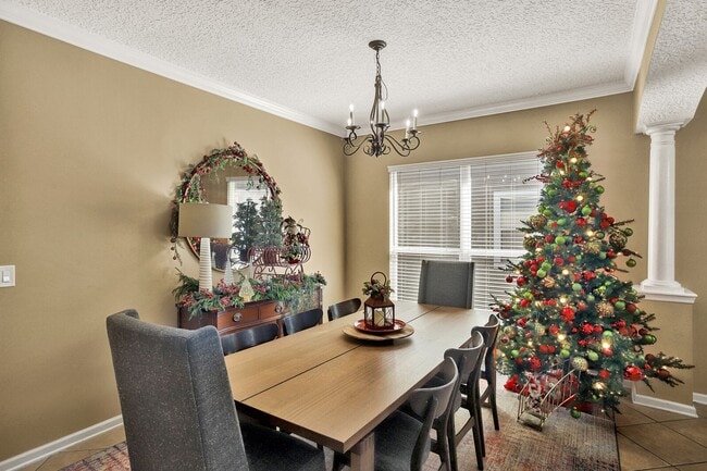 Building Photo - Great 4 bedroom/ 3 bathroom home in St Johns Golf and Country club for rent!