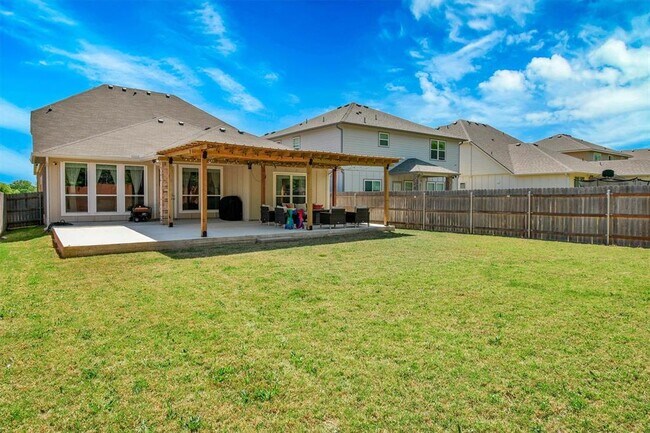 Building Photo - 632 Friar Tuck Dr