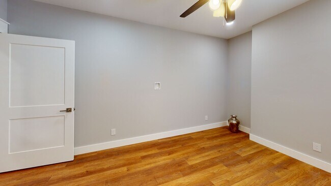 Building Photo - 1533 Forest Ave