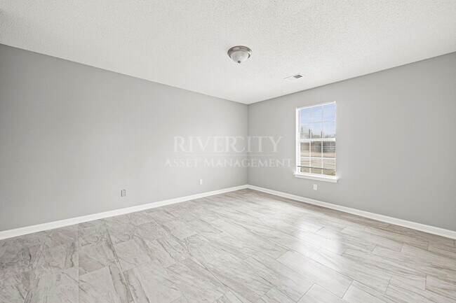 Building Photo - 2516 Wellons Ave
