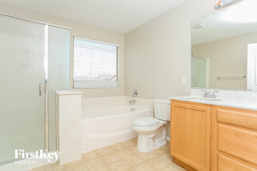 Building Photo - 10841 Pearl River Ave