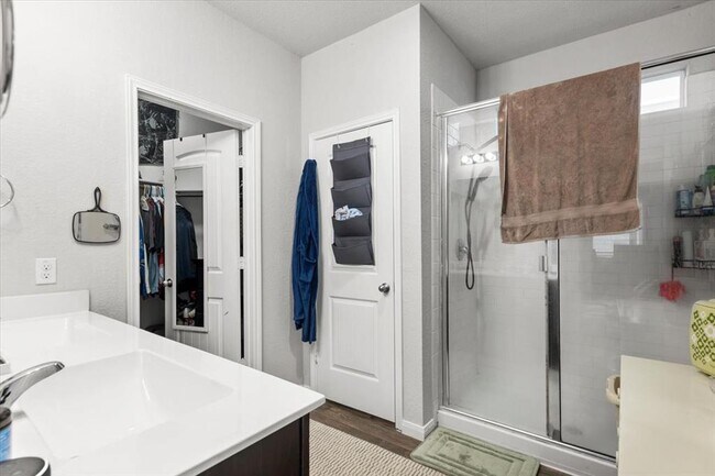 Building Photo - 129 Jubilee Dr