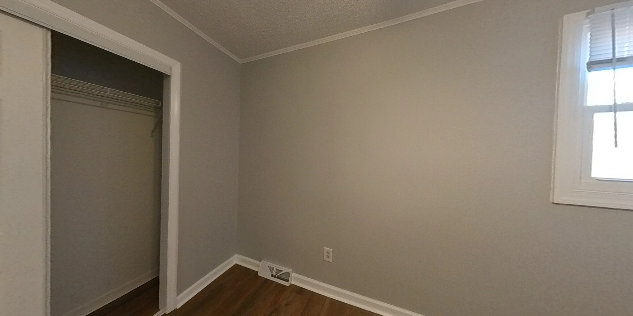 Building Photo - 517 Lois Ln