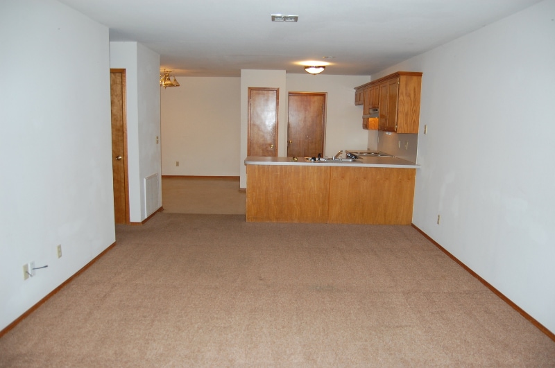 Building Photo - 1221 Jeannie Ln