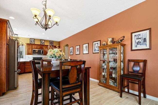 Building Photo - 2295 W Apgar Creek Dr