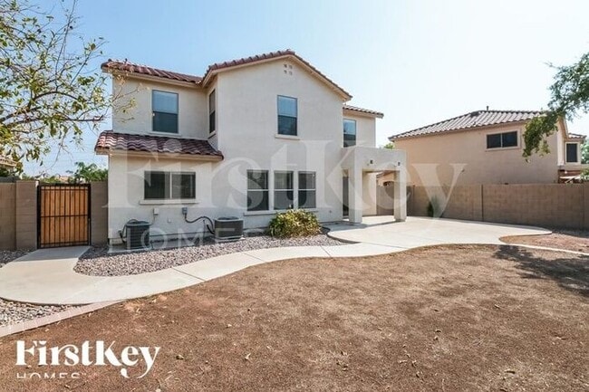 Building Photo - 9032 E Pampa Ave