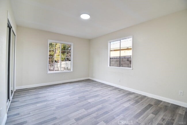 Building Photo - 17433 Sultana St