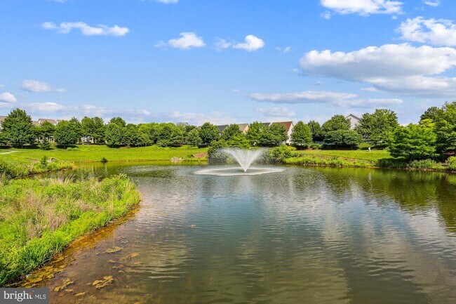 Building Photo - 12824 Clarksburg Square Rd