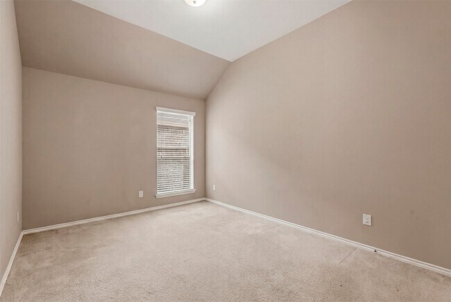 Building Photo - 2935 Fair Chase Dr