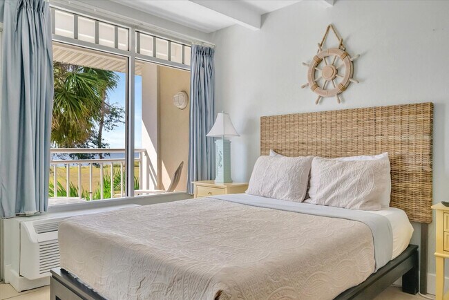 Building Photo - 611 Destiny Dr