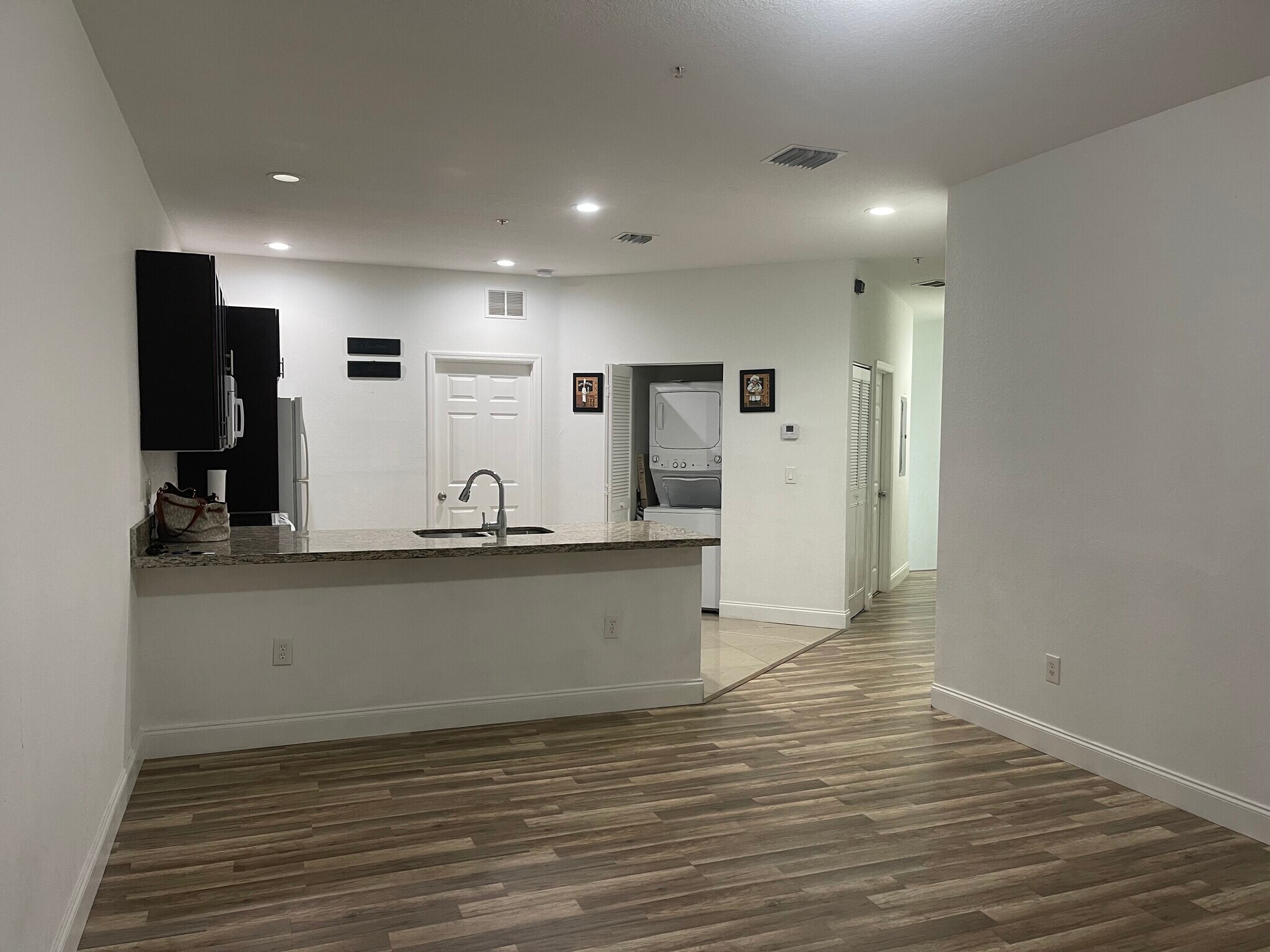 Building Photo - 1955 Marsh Harbor Dr