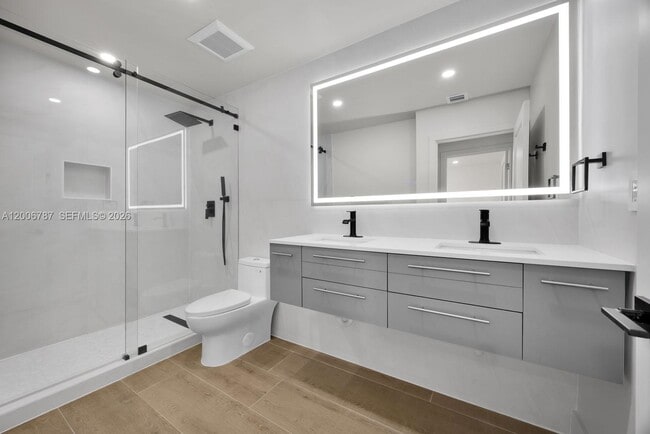 Building Photo - 8760 SW 83rd St