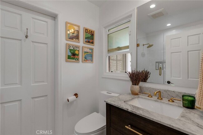 Building Photo - 23936 Nomar St