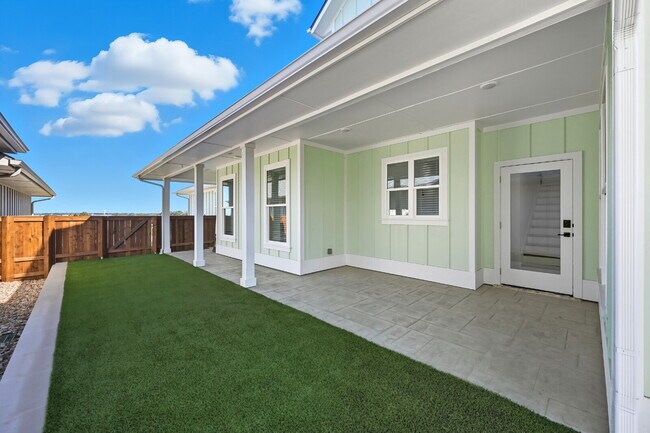 Building Photo - Brand New Custom 3 bedroom home in Granbury!