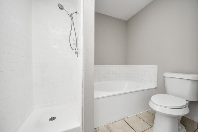 Building Photo - 4915 Pecan Grove Dr