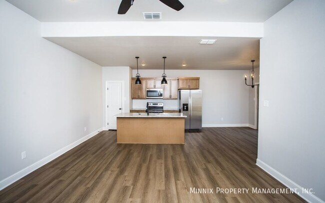 Building Photo - 2550 137th St