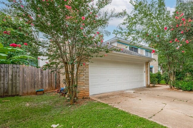 Building Photo - 3610 Bee Bayou Ln