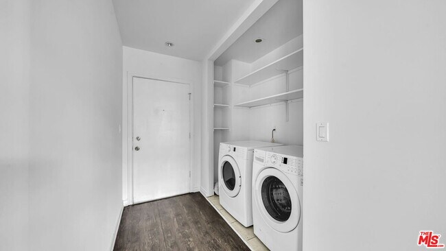 Building Photo - 1155 Horn Ave