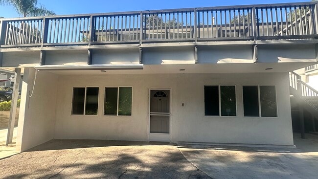 Building Photo - 1714 Royal Blvd