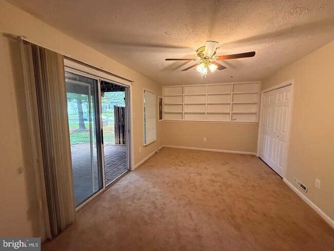 Building Photo - 17901 Cottonwood Terrace