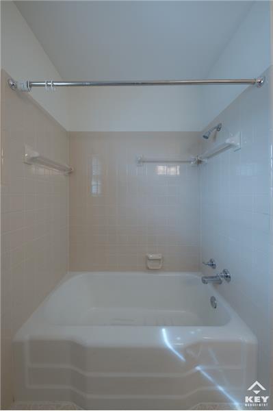 Building Photo - 6402 E 11th St N