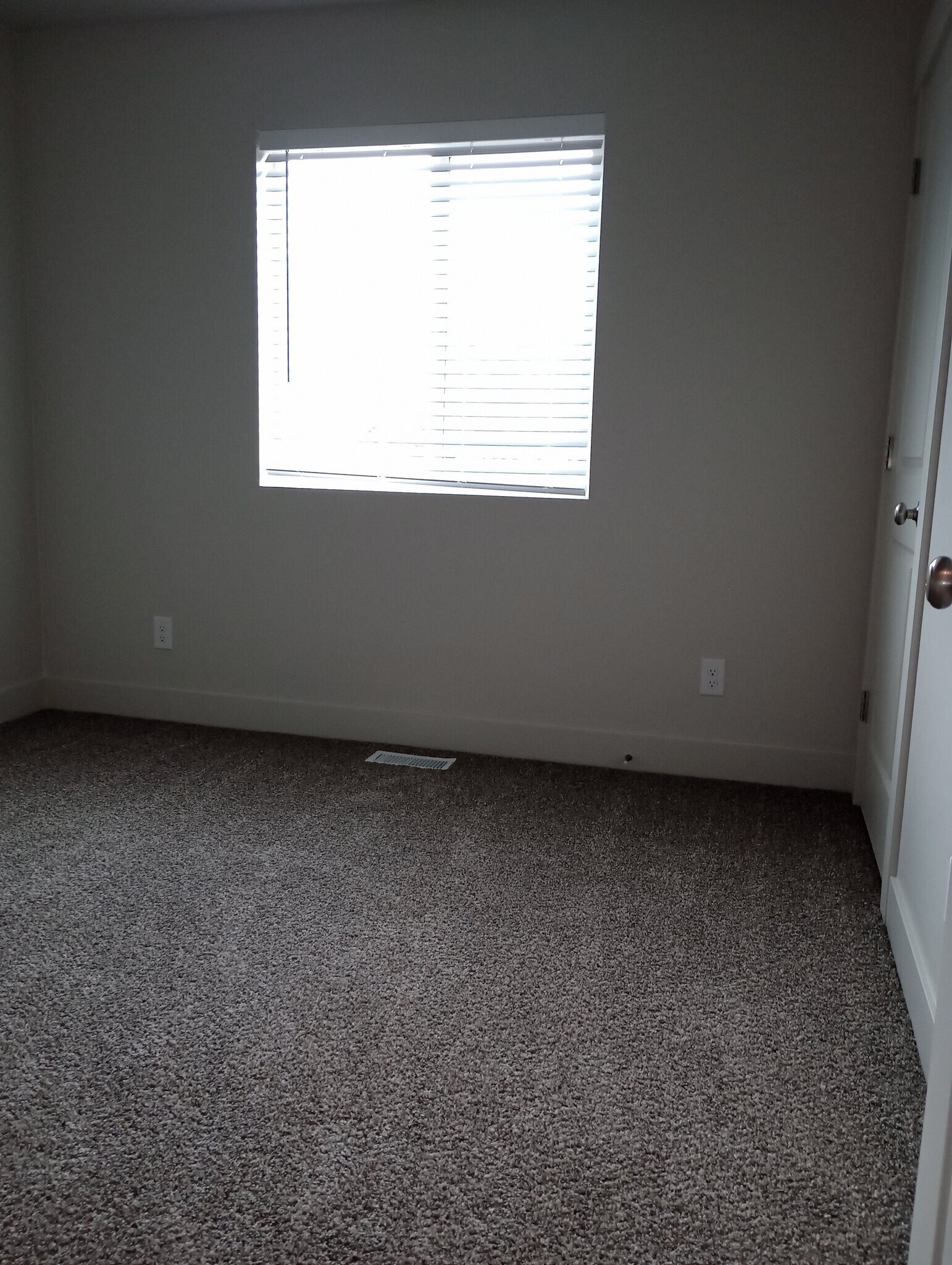 Building Photo - 1469 S Sageberry Dr