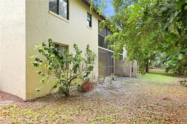Building Photo - 1450 Green Valley Cir