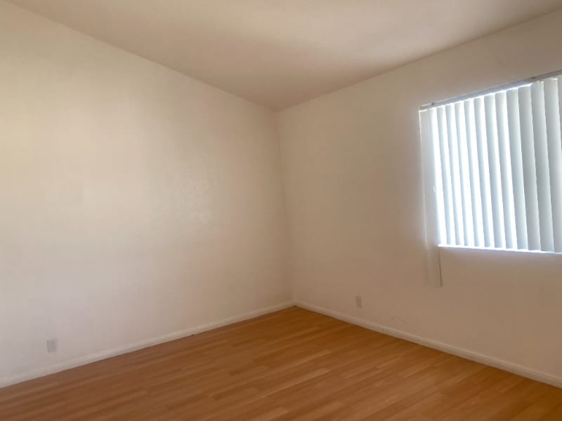 Building Photo - 390 E Madison Ave