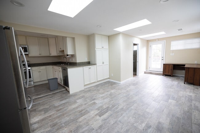 Building Photo - 3505 Idlewild Way