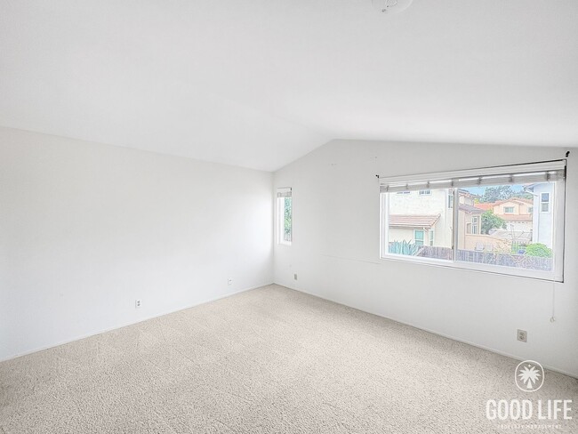 Building Photo - Beautiful 3B/2.5BA House in Rancho Bernard...