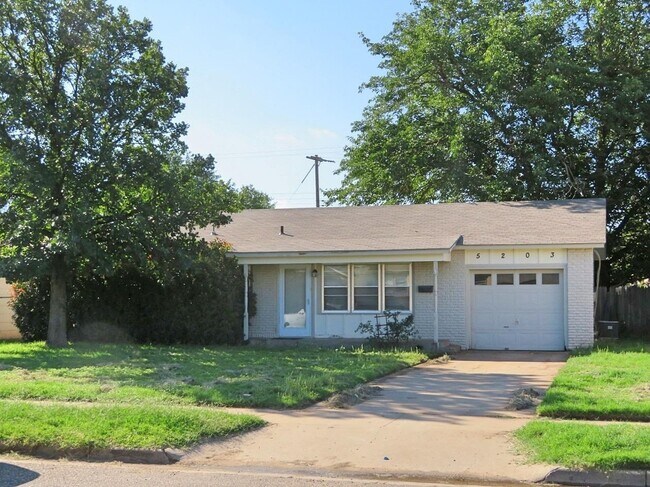 Primary Photo - 5203 41st St