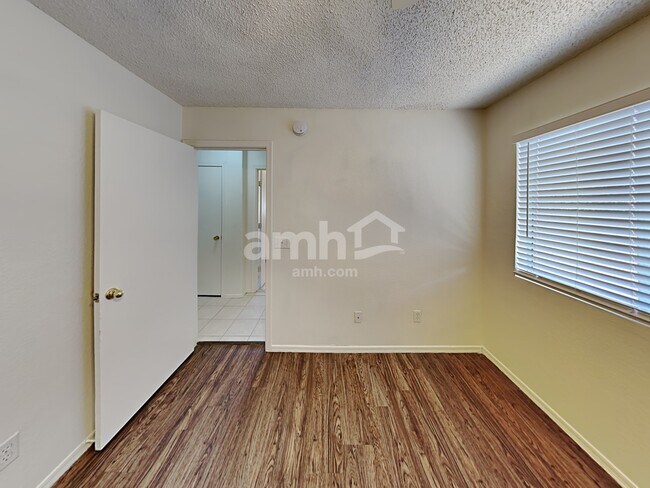 Building Photo - 3618 W Ethan Crossing Ln