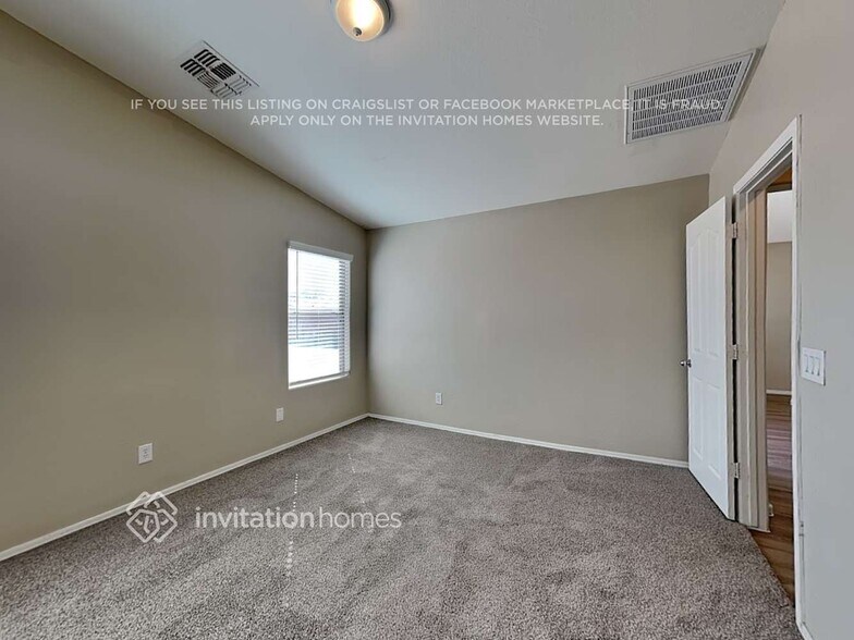 Building Photo - 18591 W Vogel Ave