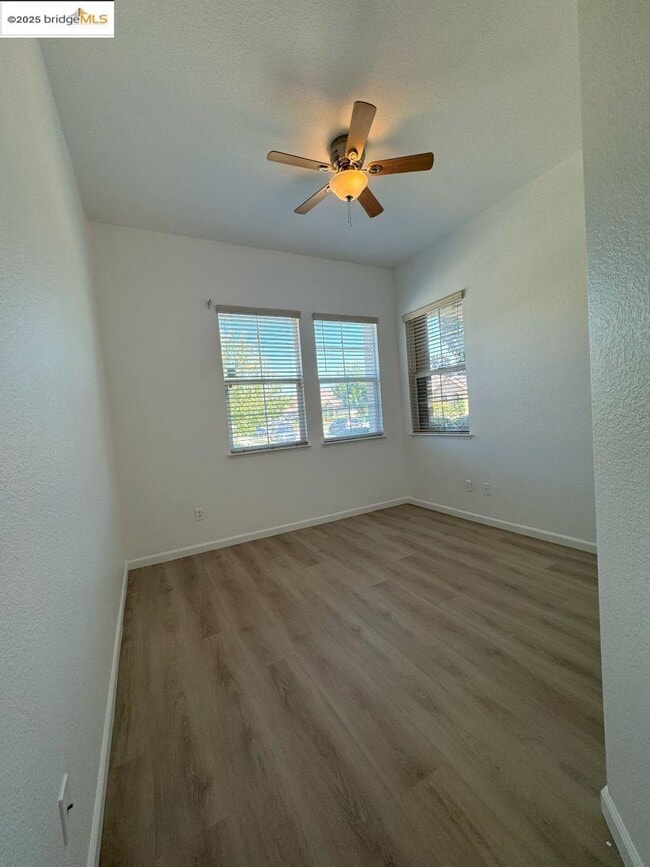 Building Photo - 2638 Breaker Way