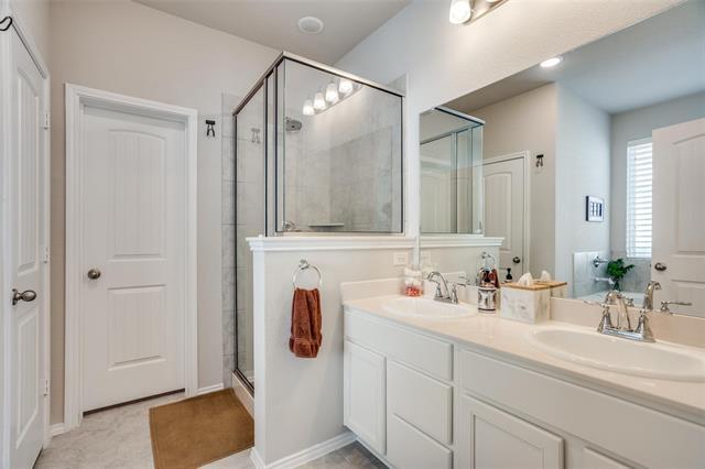 Building Photo - 9024 HUXLEY Dr