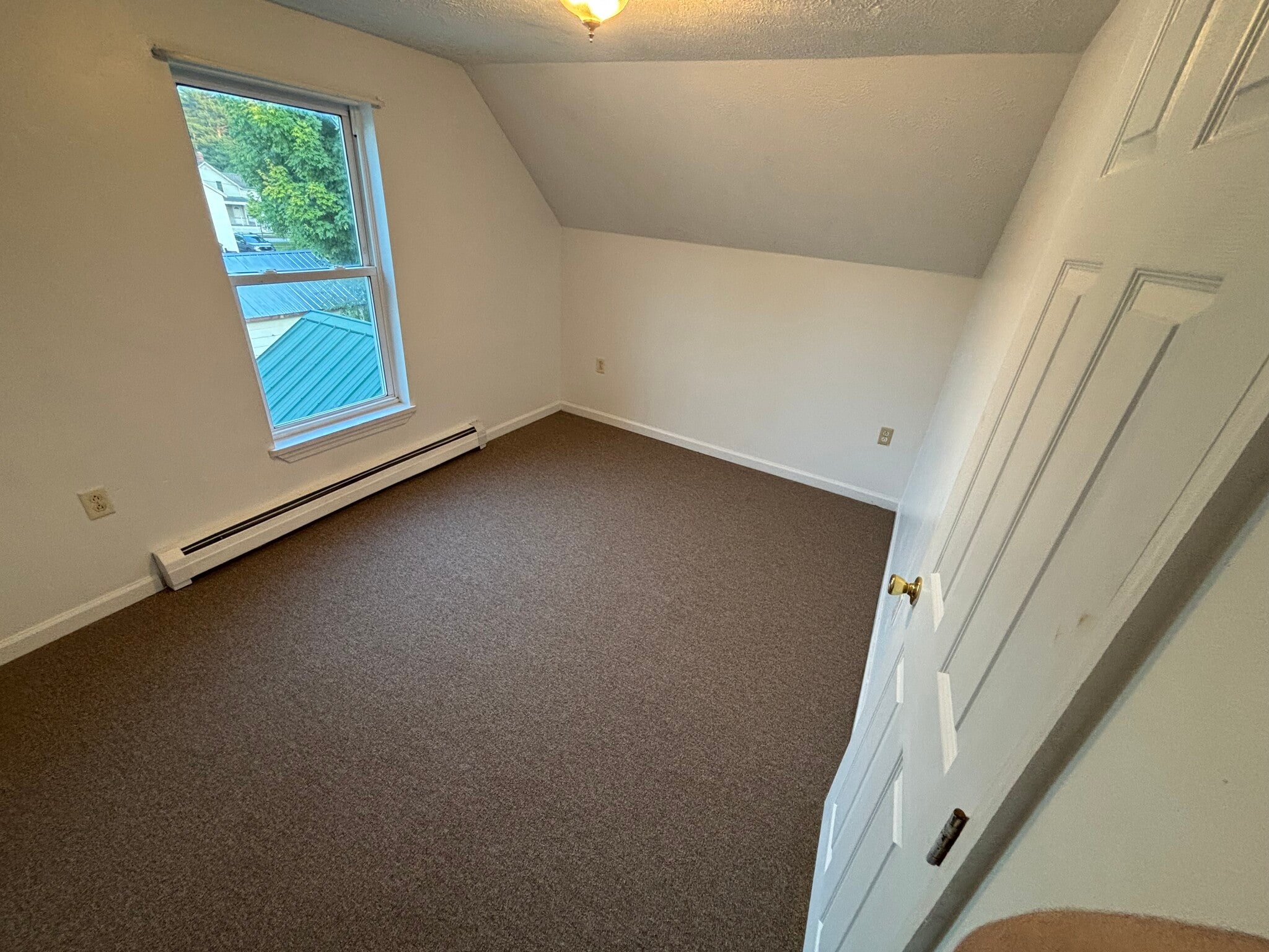Building Photo - 53 N Elm St