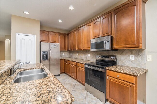 Building Photo - 21745 Garden Walk Loop