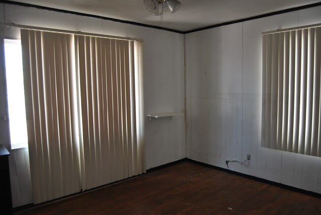 Building Photo - 309 Ramona Ave