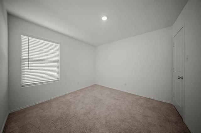 Building Photo - 2402 Mobile St